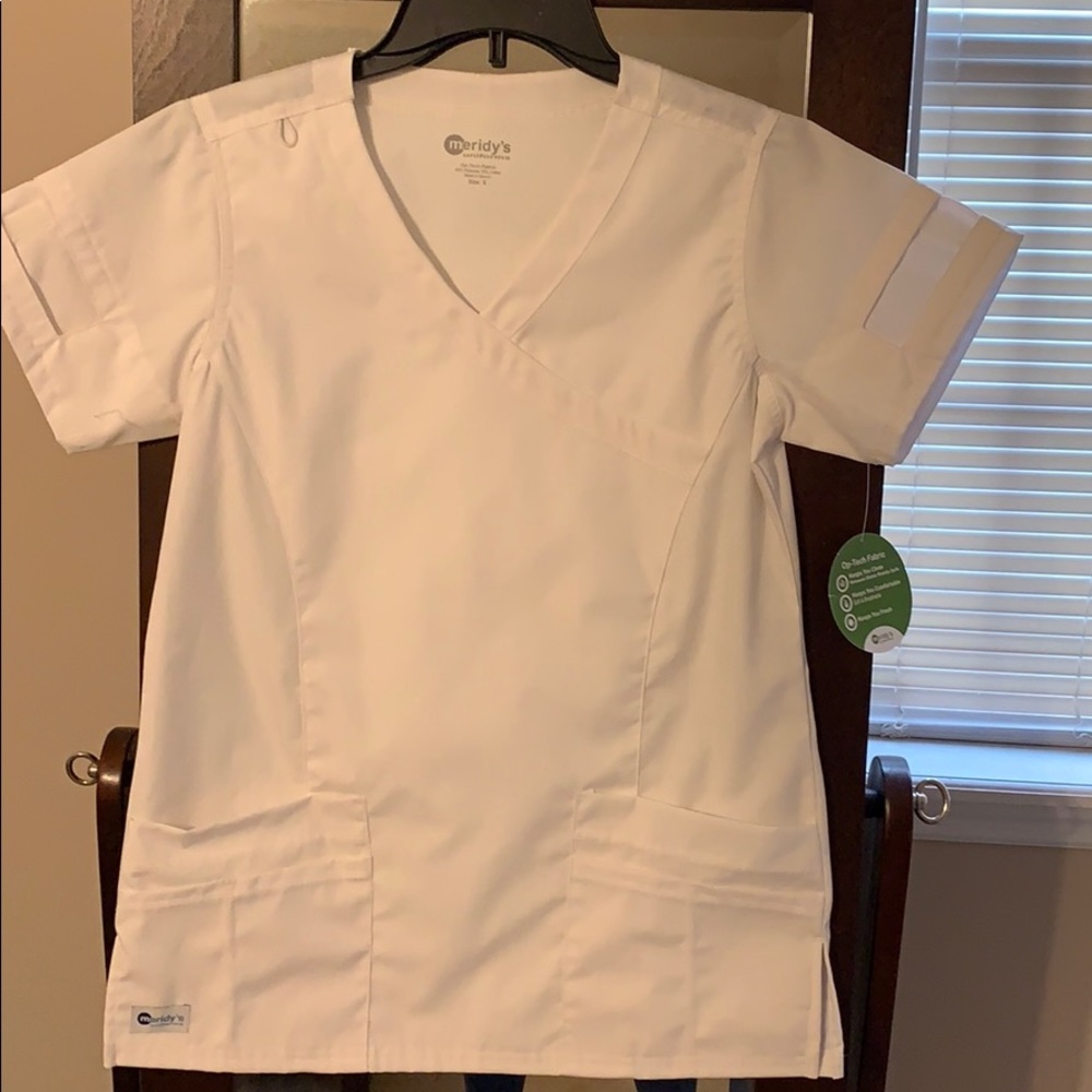 NWT Meridy’s uniforms scrub top